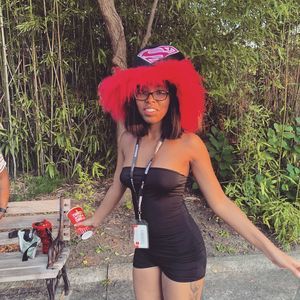 Meet your Posher, Camille